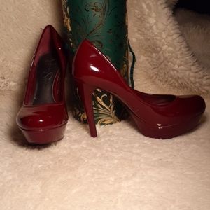 Round Toe Heels